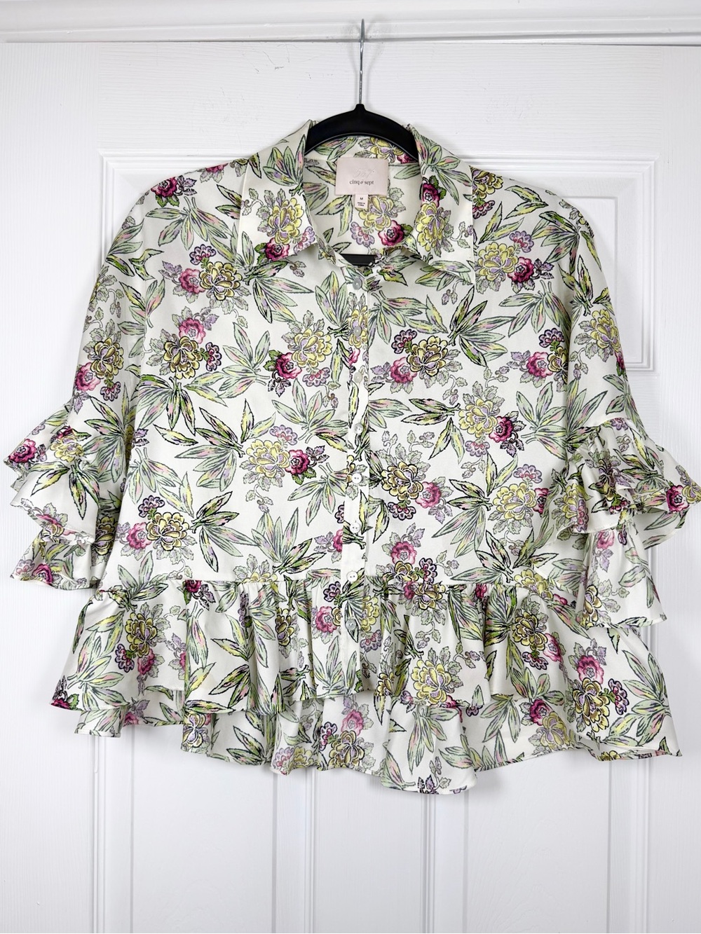 Cinq A Sept Size M • Floral Satin Peplum Button Up Top.